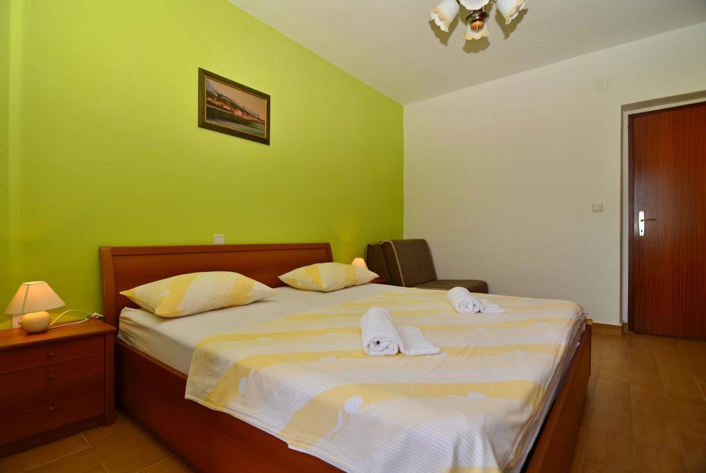 Apartments Mustapic Makarska Exterior foto