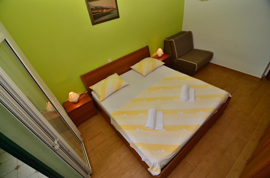 Apartments Mustapic Makarska Zimmer foto